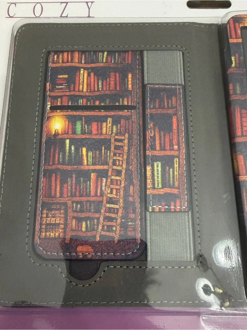 Kindle E-Reader Magnetic Cover Case for 7in. Kindle Paperwhite Bookshelf Design